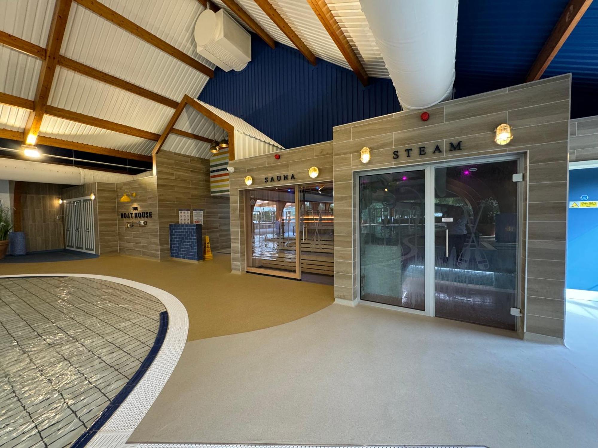 The Warren Villa South Cerney Exterior photo